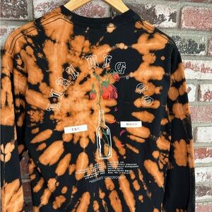 Lira MRG. Co Vacant Unknown Dying Rose in Bottle Bleach Spiral Tiedye Tee